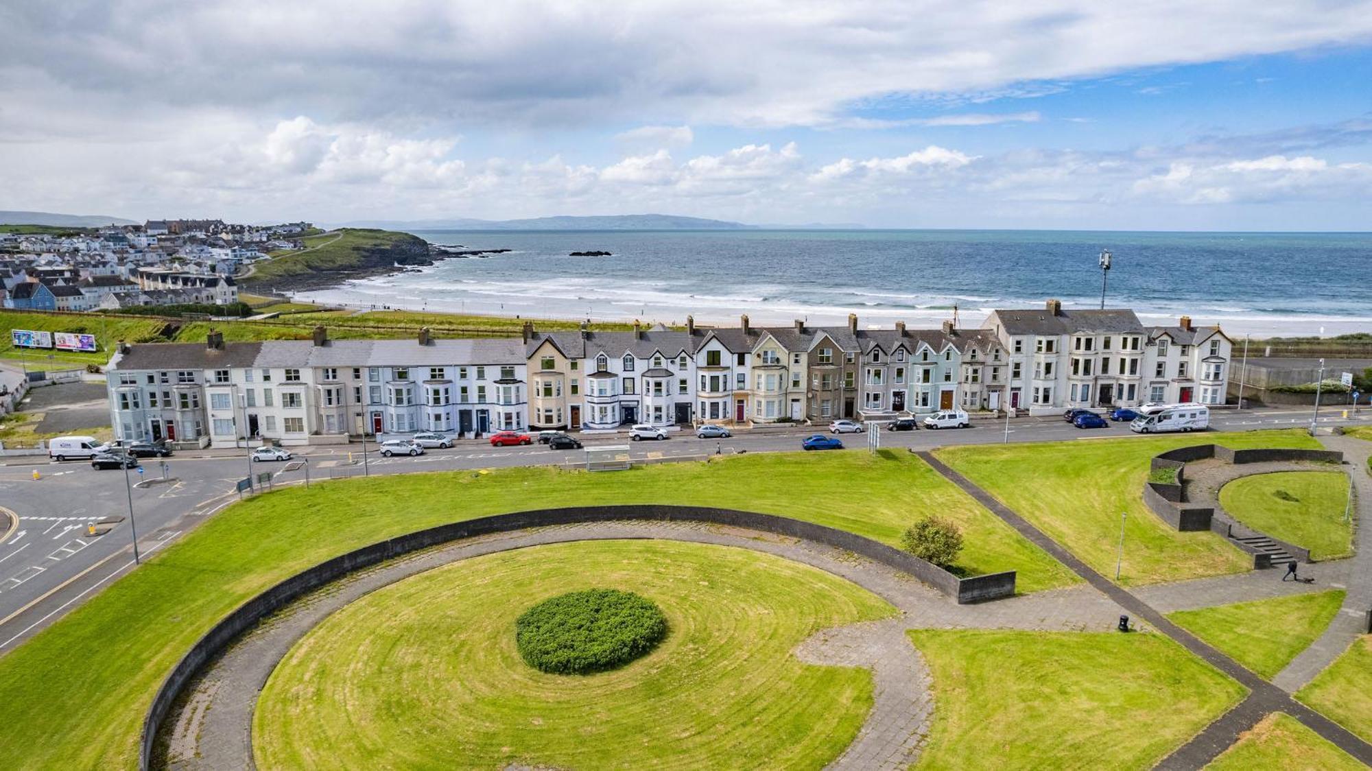 Appartement 6 Dunluce Park - Portrush By The Sea Extérieur photo