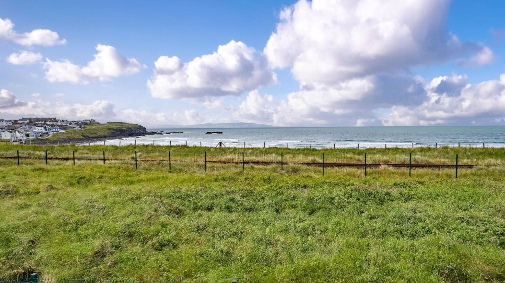 Appartement 6 Dunluce Park - Portrush By The Sea Extérieur photo